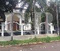 Rumah tinggal  dengan kolam berenang indah. lokasi tenang di Pasar Minggu