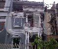 DIJUAL : Rumah Baru Gress 3 Lantai, Semi Furnished di Palmerah