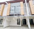 Rumah 2 lt dalam cluster ekslusive hadap Selatan di Sunrise Garden