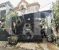 Rumah lux, hoek, harga dibawah pasaran, tanah luas di Cipinang